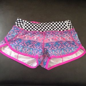 Size 10 Ivivva speedy short.  EUC.